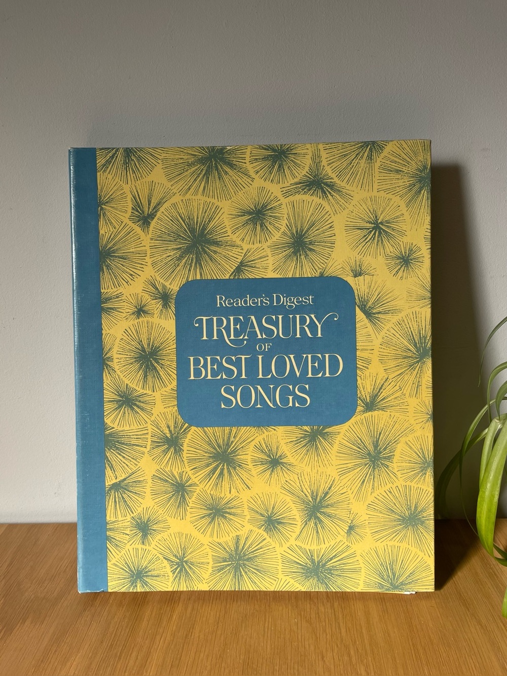 Vintage 1972 Reader's Digest Treasury of Best Loved Songs Hardcover